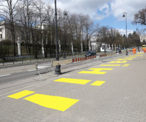 Powstaje ogromny napis przed ambasadą. Rosjanie będą wściekli