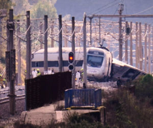 Taka była przyczyna katastrofy kolejowej w Hiszpanii? Śledczy niemal pewni!