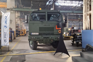 Nowa fabryka Jelcza. PGZ inwestuje setki milionów w strategiczną produkcję dla Wojska Polskiego