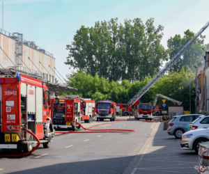 Jest śledztwo w sprawie pożaru hali 