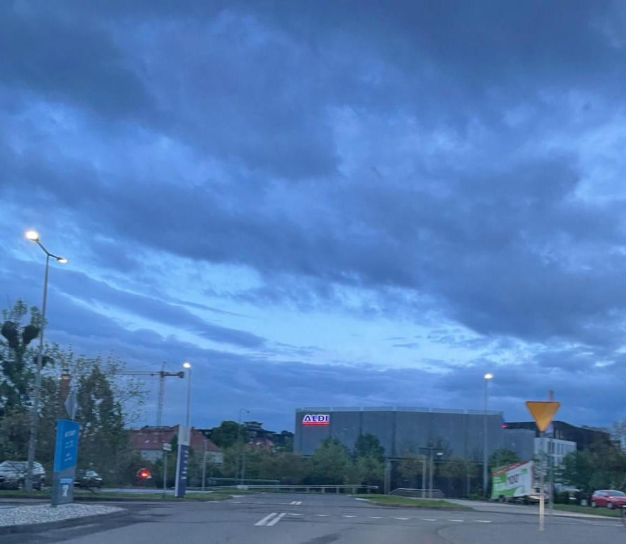 Tak wygląda teren wokół dawnego Tesco. Zobacz co się zmieniło