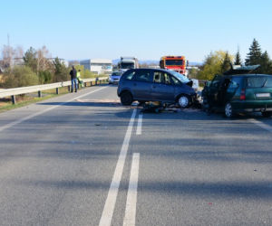 Kierowcy zginęli po zderzeniu czołowym. Tragiczny wypadek w Krośnie