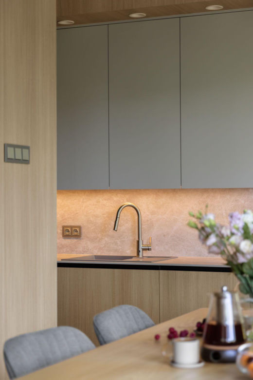 Apartament w Gdańsku. Szklane biuro nad morzem