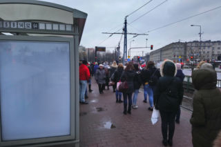 Dzień złamanych pantografów w Krakowie. Duże utrudnienia w komunikacji miejskiej [AKTUALIZACJA, ZDJĘCIA]