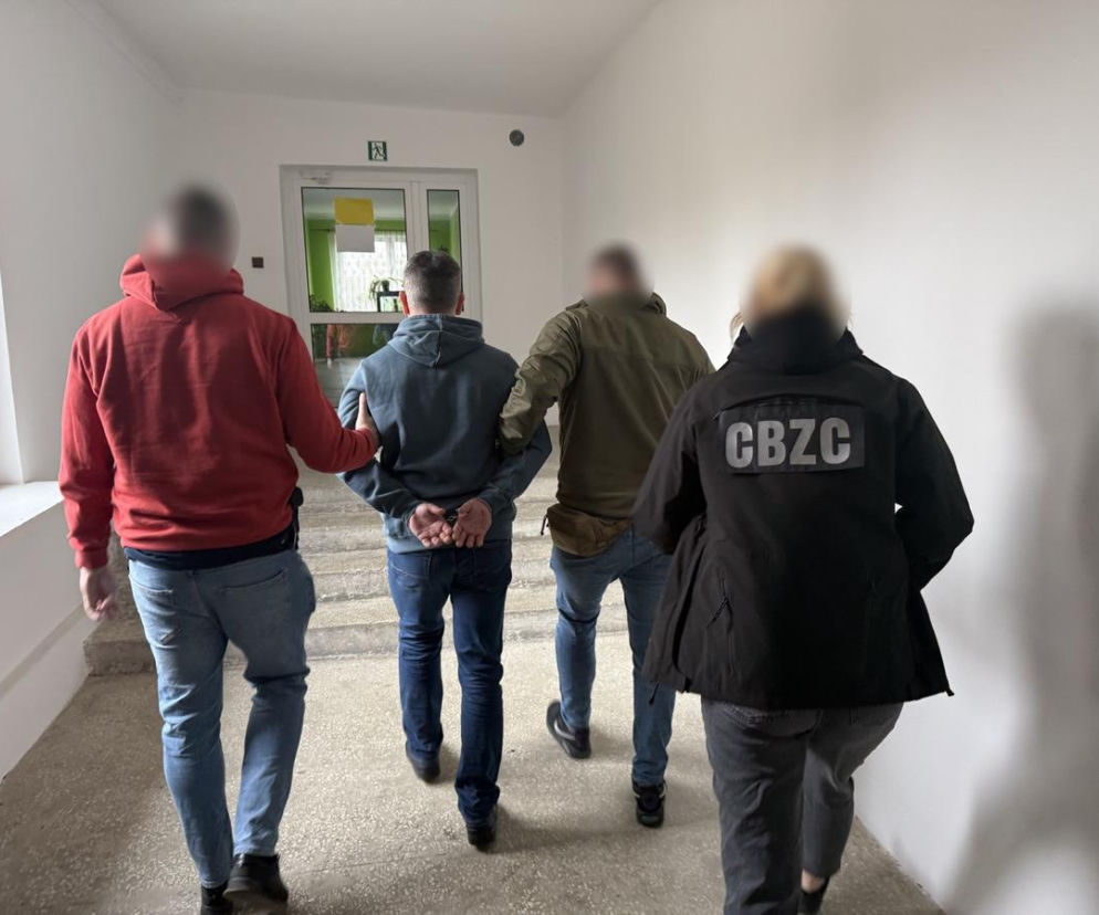 Pedofil z Podlasia w rękach policji. Pisał szokujące wiadomości do 10-latki z Łodzi