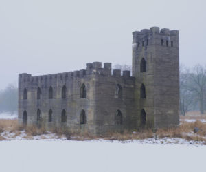 Ostatni zamek. Zamczystość polska: od Wawelu do Stobnicy