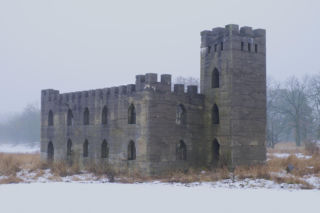 Ostatni zamek. Zamczystość polska: od Wawelu do Stobnicy