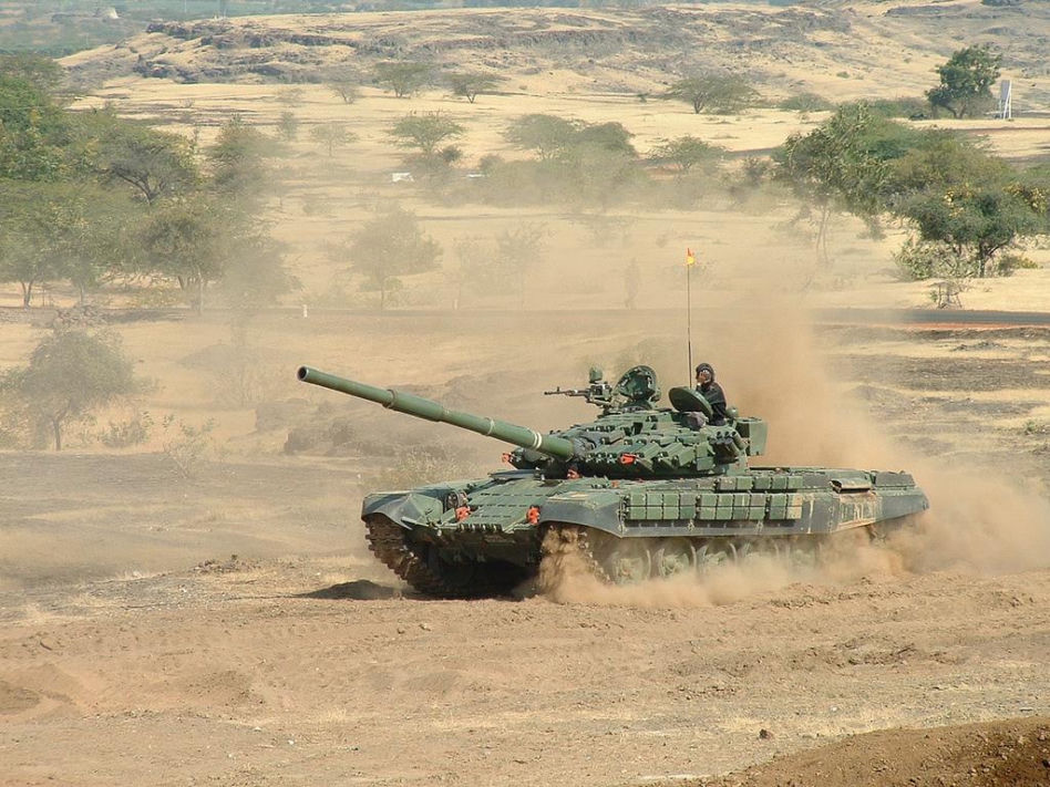 Nowe życie starych czołgów. Indyjska armia stawia na bezzałogowe T-72 w wojnie przyszłości