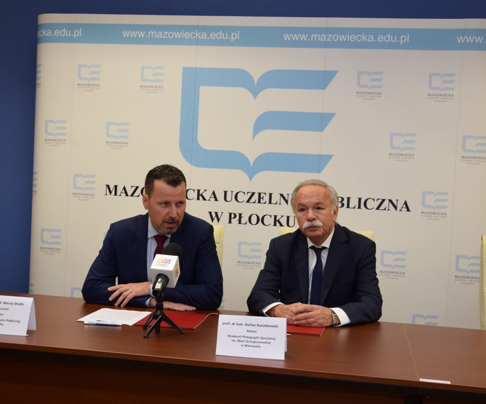 Uczelnie z Płocka i Warszawy będą współpracować. Szykuje się masa projektów!