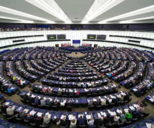 UE uderza w Rosję nowymi sankcjami. Rekordowa liczba podmiotów na czarnej liście