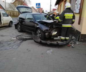 Wypadek golfa w Krośnicach