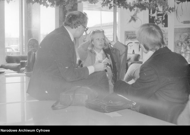 Kongres Intelektualistów w Obronie Pokojowej Przyszłości Świata w Hotelu Victoria w Warszawie