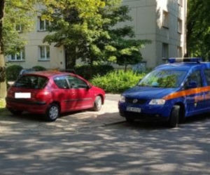 Mistrzowie parkowania w Katowicach. Zobacz unikatowe zdjęcia Straży Miejskiej