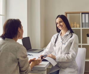 Polacy dostrzegają potencjał badań genetycznych, ale niewiele o nich wiedzą.