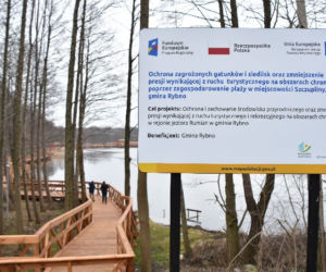 Pomost w Szczuplinach oficjalnie otwarty! Jezioro Rumian można podziwiać z drewnianej wieży [ZDJĘCIA]