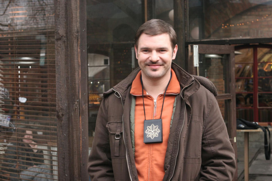 Tak Tomasz Karolak wyglądał prawie 20 lat temu! Już wtedy występował w hitowych komediach
