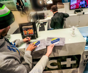 Żużlowcy Get Well Toruń spotkali się z kibicami w toruńskiej galerii handlowej