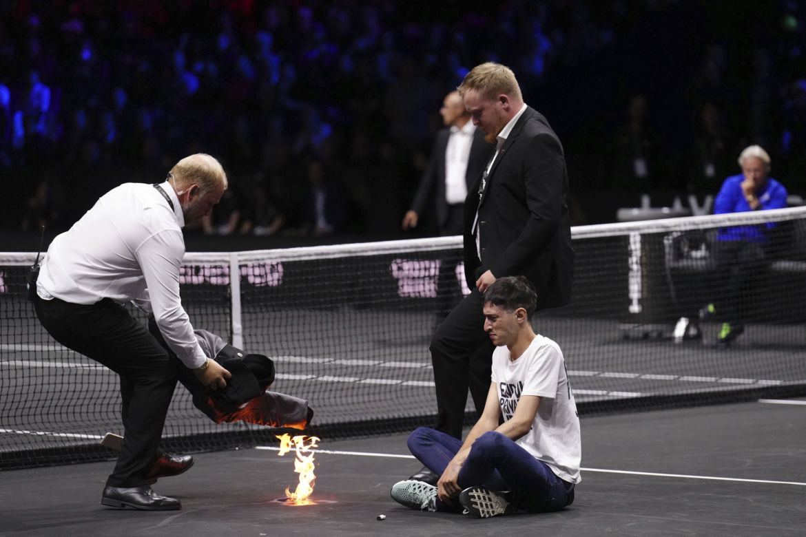 Mężczyzna podpalił się podczas Laver Cup