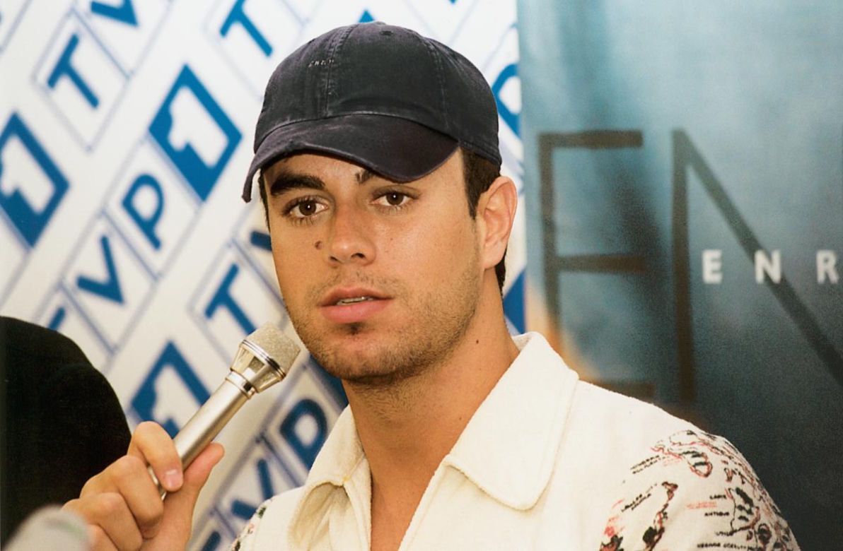 Enrique Iglesias kończy karierę! Zobacz jak się zmieniał!