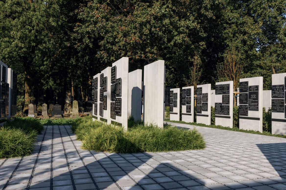 Park Pamięci na Cmentarzu Żydowskim w Warszawie
