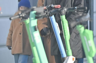 Marek Kondrat z żoną i córką w Warszawie