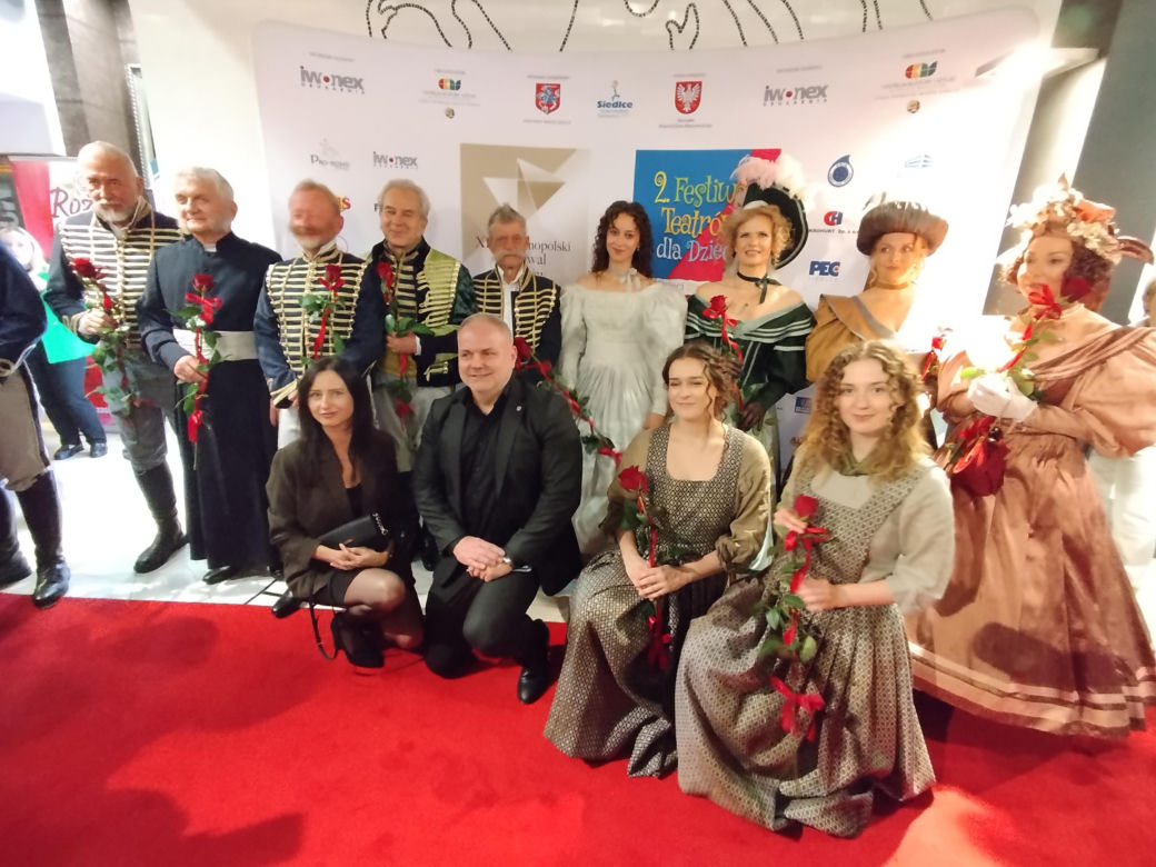 Ruszył 14. Ogólnopolski Festiwal Teatrów Sztuka plus Komercja w Siedlcach. W tym roku zobaczymy 8 spektakli konkursowych i 5 wydarzeń towarzyszących