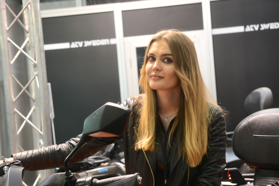 Hostessy na targach Poznań Motor Show 2018