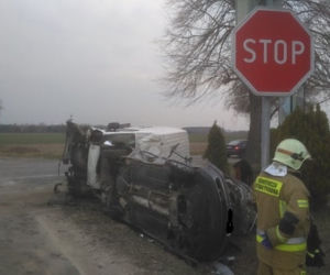 KOSZMARNY wypadek pod Płockiem! Po zderzeniu skody i fiata 4 osoby w szpitalu [ZDJECIA]