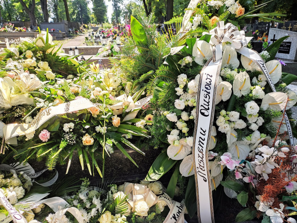 Pogrzeb Olka i Michała. Wzruszające słowa księdza, powiedział o swoim wypadku. "Dostałem drugie życie"