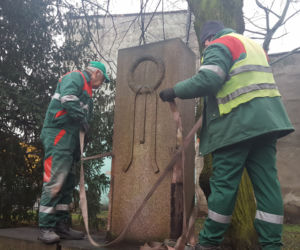 Nie ma już pomnika wdzięczności żołnierzom Armii Czerwonej w Lesznie. Został rozebrany