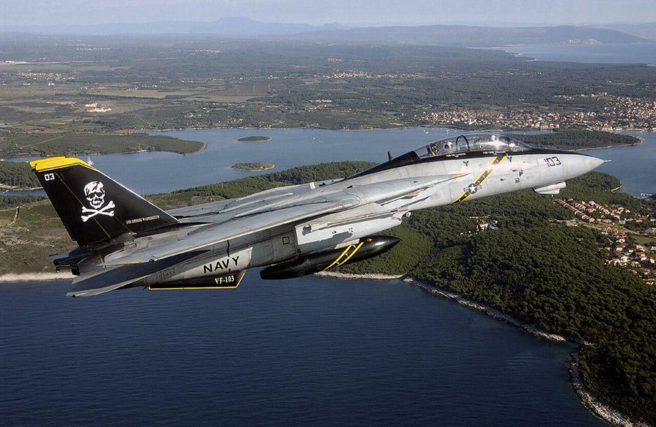 Koniec legendy F-14 Tomcat w Iranie? Zdjęcia satelitarne potwierdzają zniszczenie „perskich kotów”