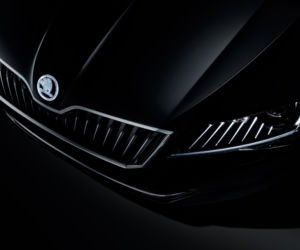 Skoda Superb Black Crystal