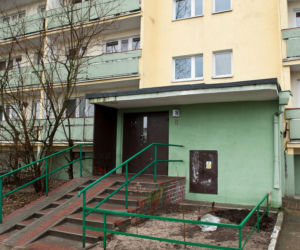 Syn Lecha Wałęsy mieszka w Toruniu. Jest alkoholikiem, jego brat chce go wysłać na odwyk