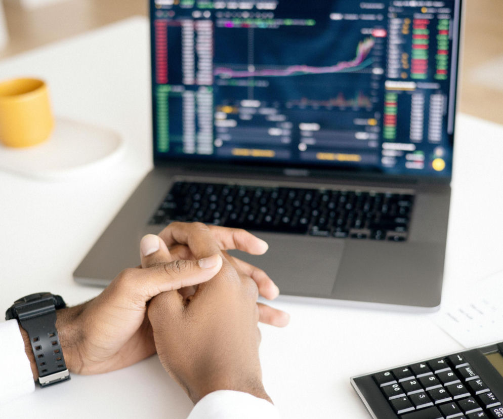 Polimex Mostostal zamienia obligacje na akcje. Co oznacza raport 49/2025 dla inwestorów?