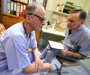 W serialu grali m.in. Anna Przybylska, Katarzyna Cichopek, Joanna Koroniewska, Krzysztof Kowalewski, Hanna Śleszyńska, Paweł Wawrzecki i Piotr Gąsowski.