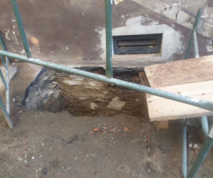 badania archeologiczne  na patio kamienicy przy ul Dworcowej 2  