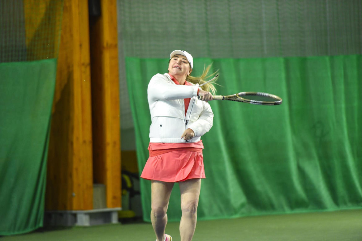 Katarzyna Niezgoda i ukochany rozgrzali kort! Spódniczka kusa, za to mimika "na bogato"