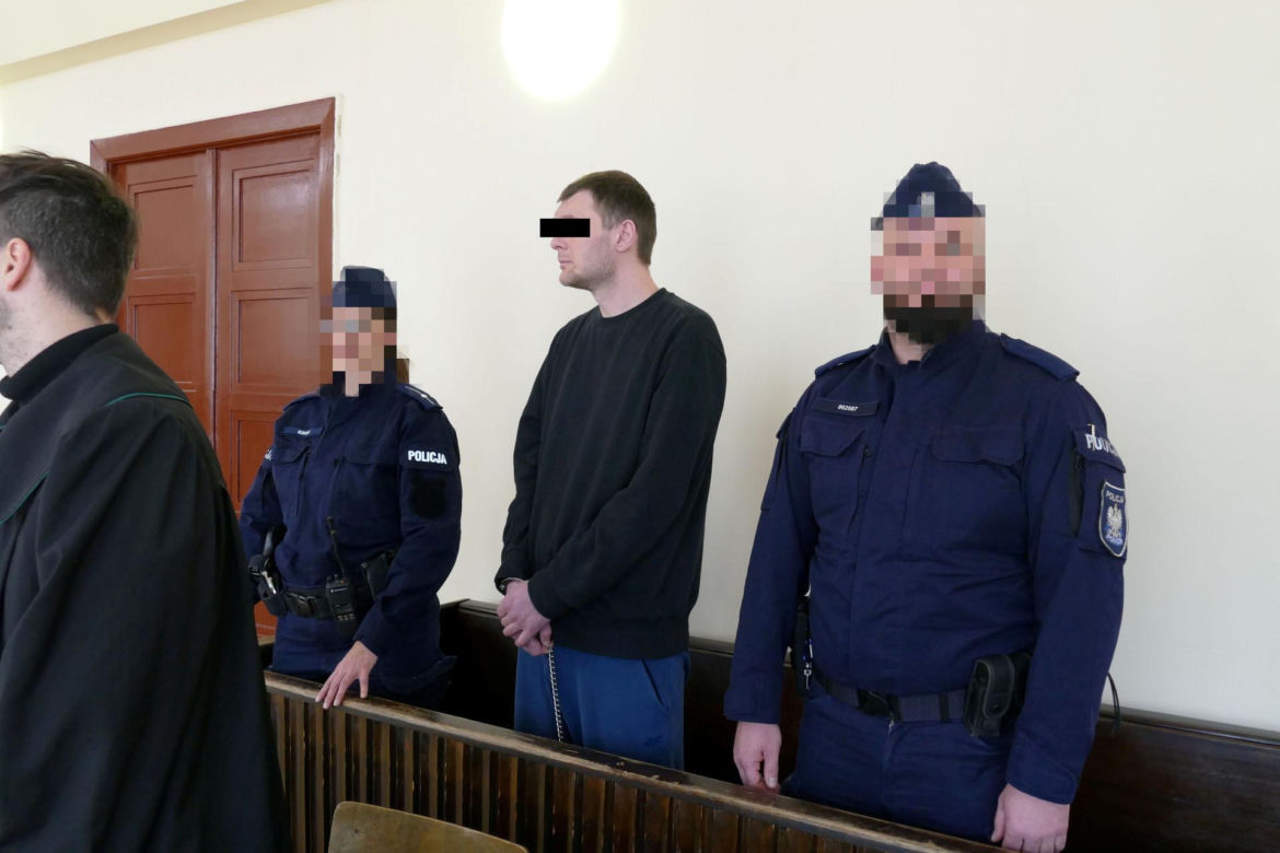 Michał jest inwalidą, bo kolega skatował go nożycami