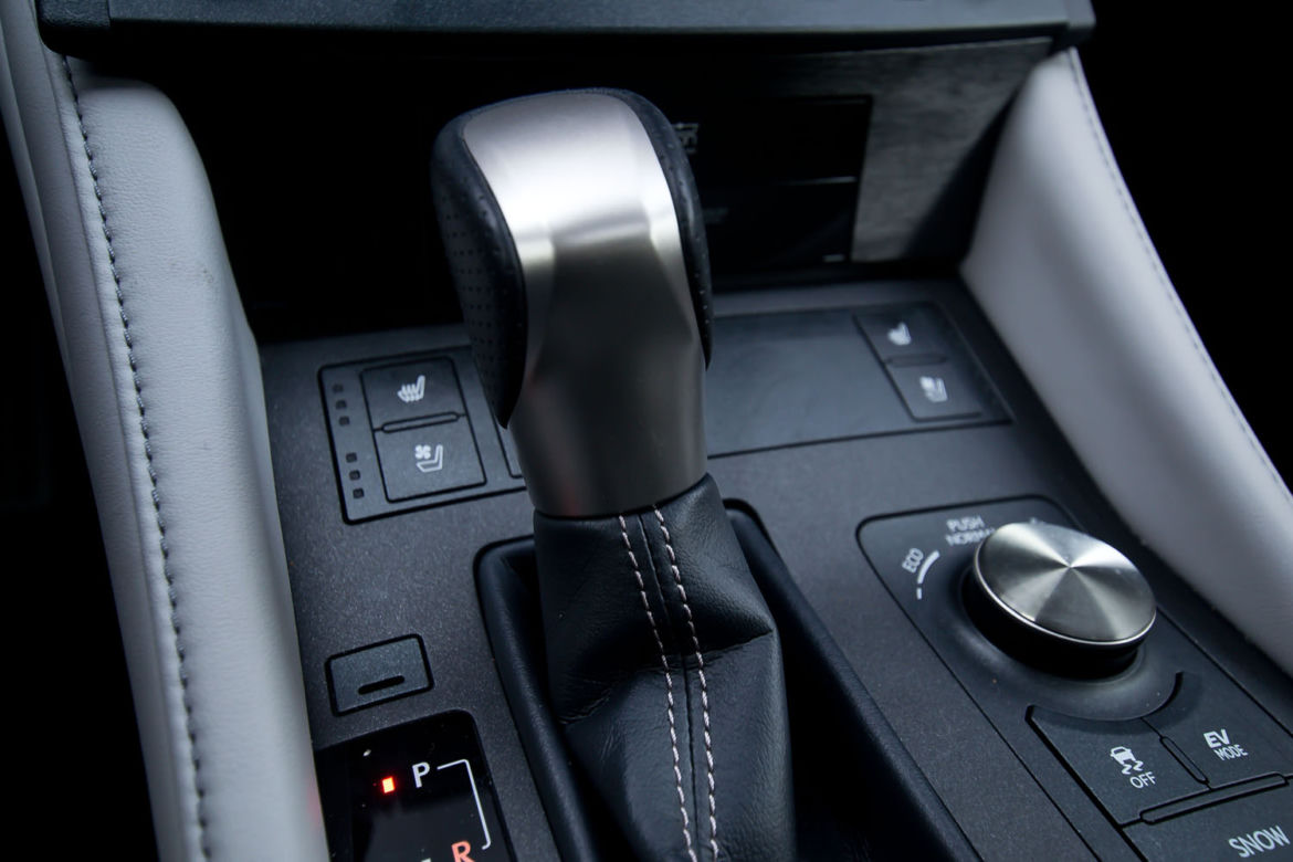 Lexus RC 300h F Sport