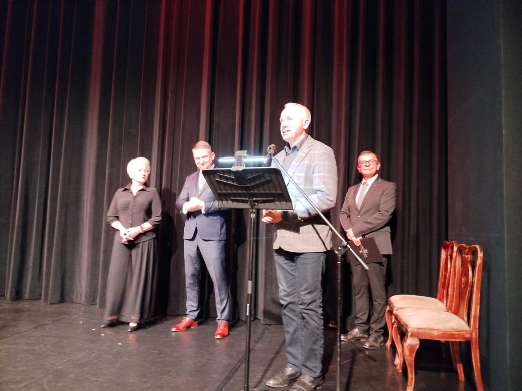 Ruszył 14. Ogólnopolski Festiwal Teatrów Sztuka plus Komercja w Siedlcach. W tym roku zobaczymy 8 spektakli konkursowych i 5 wydarzeń towarzyszących