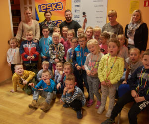 Recytowali i śpiewali. Dzieci z gminy Uchanie odwiedziły Radio ESKA Lublin