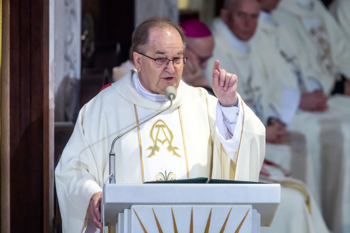 Rydzyk skarży się na 29. urodzinach Radia Maryja: codziennie sprawdzam czy starcza mi do pierwszego