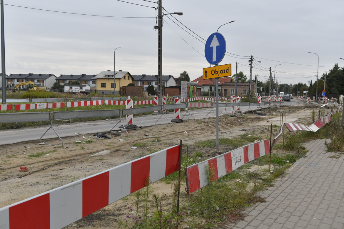 Rozgrzebali skrzyżowanie i zostawili. Wykonawca nowego ronda złożył wniosek o upadłość