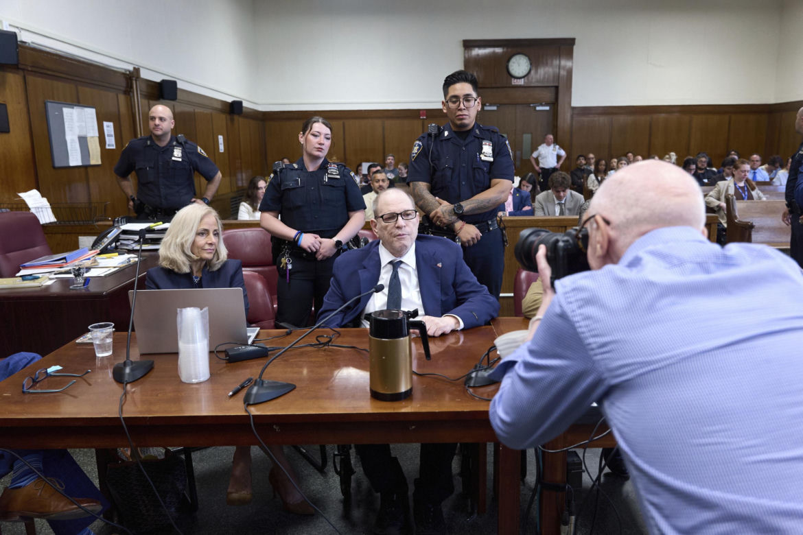 Harvey Weinstein uniewinniony od zarzutu molestowania Polki. Nie odpowie też za gwałt