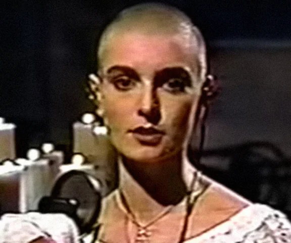 Akt odwagi, doceniony dopiero po latach. Historia występu Sinead O'Connor w Saturday Night Live