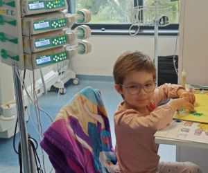 Groźny nowotwór zmienił jej życie w koszmar. Pomóżmy 5-letniej Mai ze Świdwina!