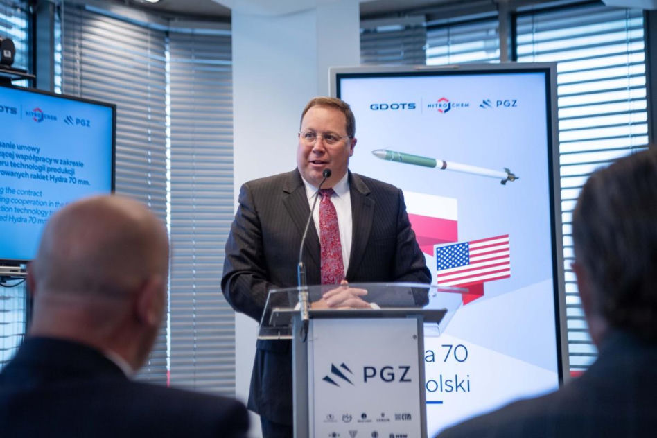 Rakiety Hydra 70 będą produkowane w Polsce. Wzmocnienie dla śmigłowców Apache i nowa broń na drony