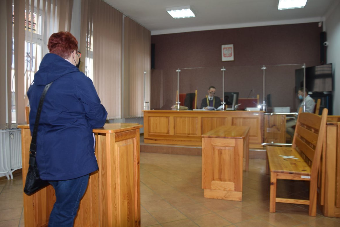 Matka okradła szkołę na 150 tys zł,