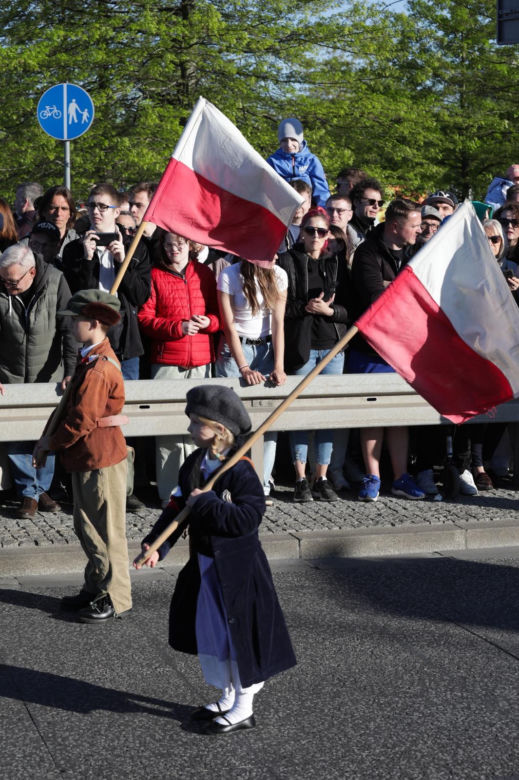Parada historyczna w Warszawie. 27 kwietnia 2025