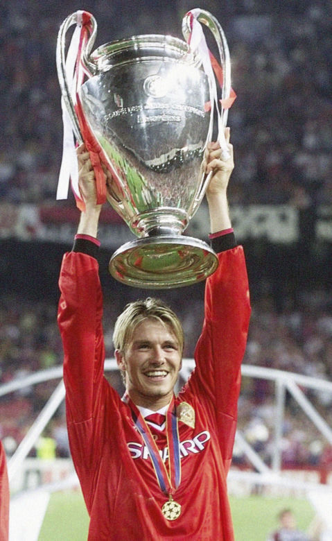 David Beckham pasowany na rycerza